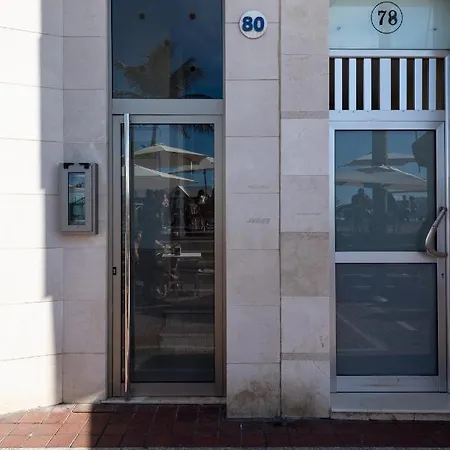 Awesome Beachfront Terrace By Canariasgetaway Vakantiehuis *